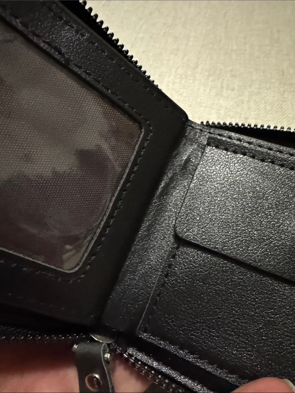 NWOT Unisex Leather Wallet-Compact Zip Around Style-Black-Multi Compartment